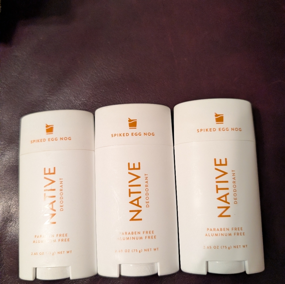 Native Spiked Egg Nog Deodorant - White